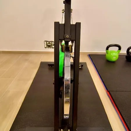 Azzurro - With Private Rooftop Jacuzzi 아파트 *