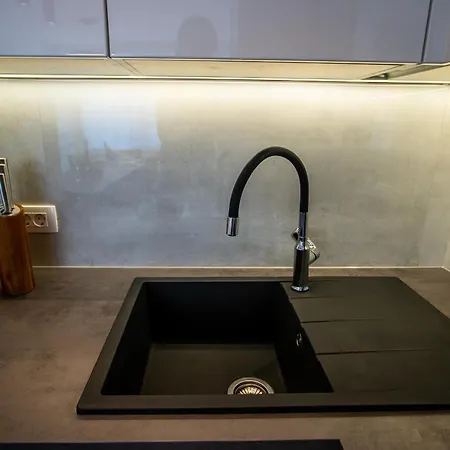 Apartment Azzurro - With Private Rooftop Jacuzzi Zadar