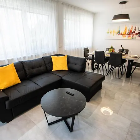 Azzurro - With Private Rooftop Jacuzzi Apartamento