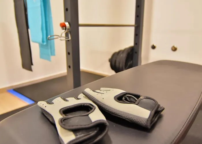 Azzurro - With Private Rooftop Jacuzzi דירה